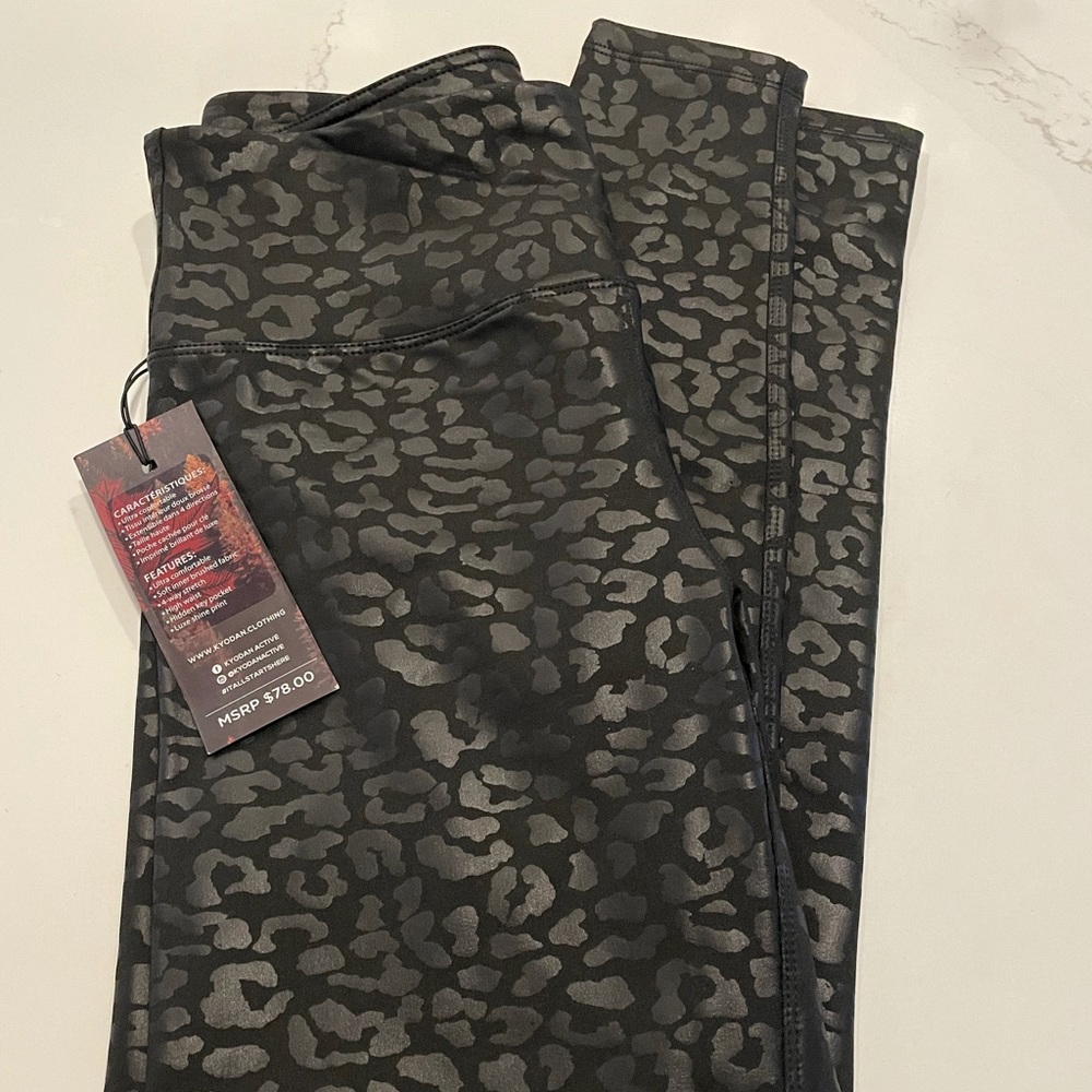 Kyodan Black Cheetah Print Leggings Size Small NWT - Picture 4 of 6